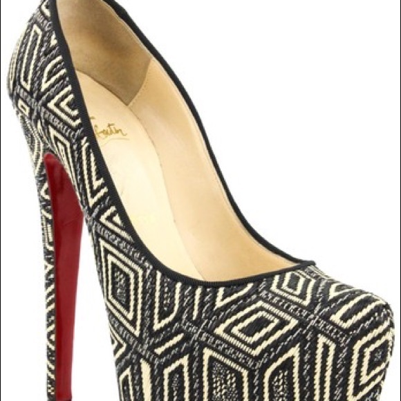 Christian Louboutin AUTHENTIC Daffodils Shoes. - Picture 1 of 2